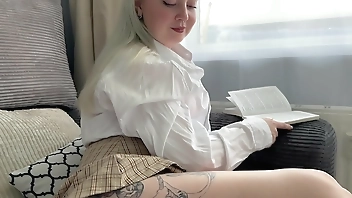 cute student gave a blowjob